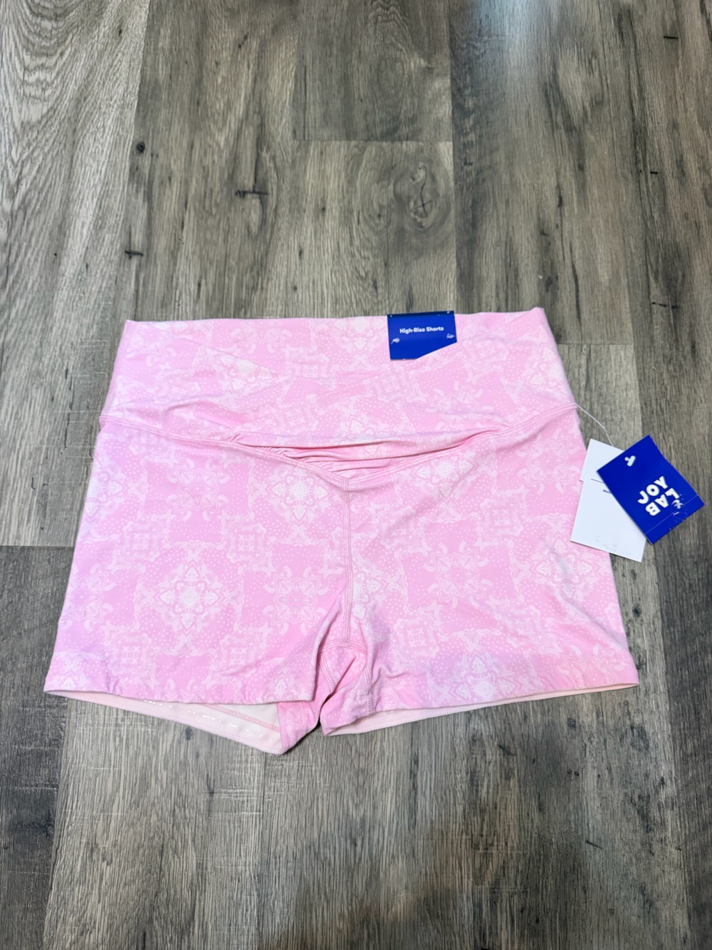 NWT JoyLab Pink Paisley Crossover High-Rise Bike Shorts 3" - Size L